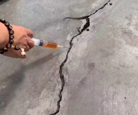 长城区混凝土裂缝修补技术详解​